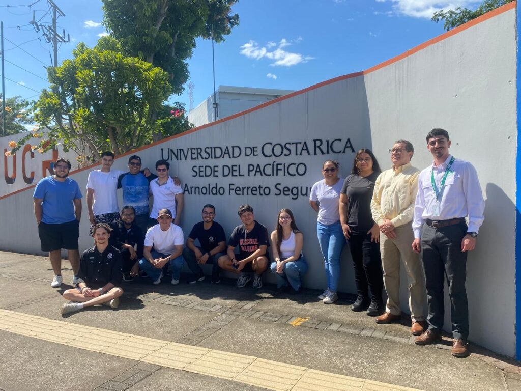 Warsztaty techniczne dla studentów Inżynierii Elektromechanicznej na Uniwersytecie w Kostaryce – Kampus Pacyfiku